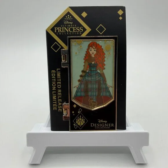 Disney Pin - Merida - Ultimate Princess Collection Designer Doll Collection - Picture 1 of 3